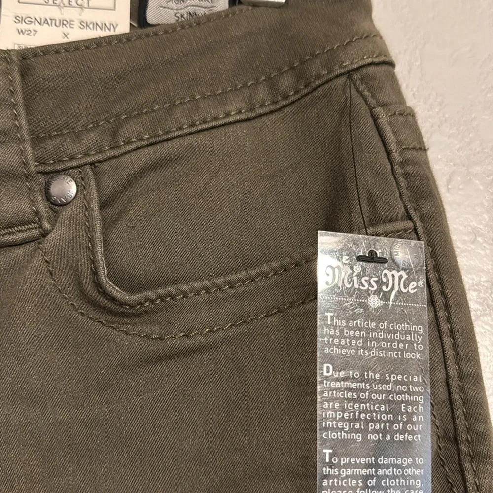 Miss Me Signature Skinny Jeans - Picture 5 of 12